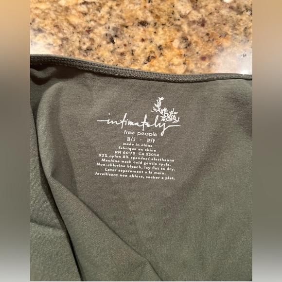 NWT Free People Scoop Neck Crop - Picture 11 of 11